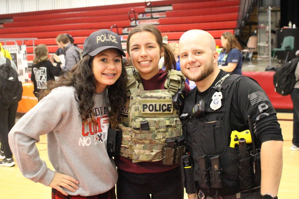 Cardinal CSD students at the 2022 Career Fair with law enforcement.