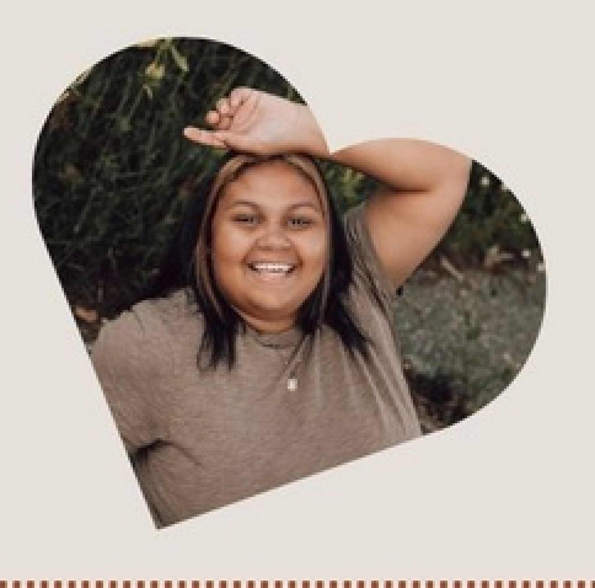 Female student posing for senior photo